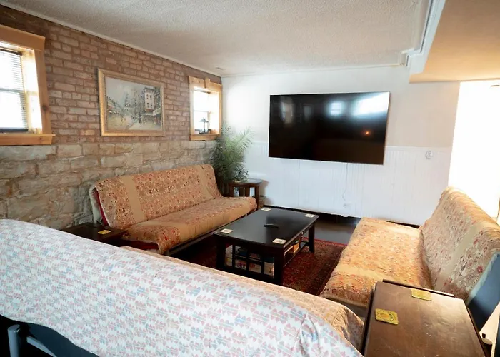 Appartement Inspiring Grotto Sleeps 10-20 Free Tv & Parking